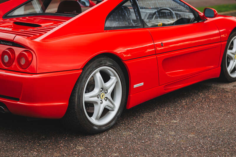 Used Ferrari 355 F1 1998 for sale - 76307954: Photo 23