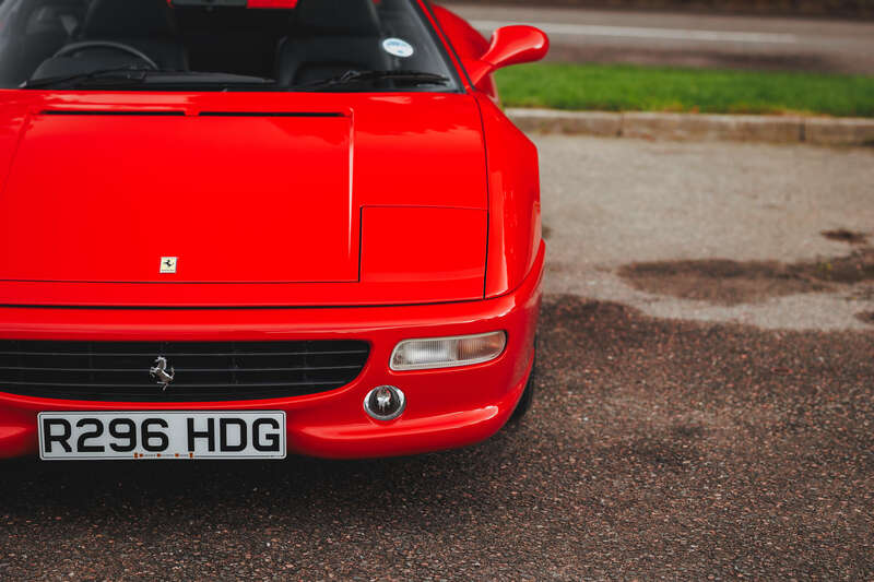 Used Ferrari 355 F1 1998 for sale - 76307954: Photo 24