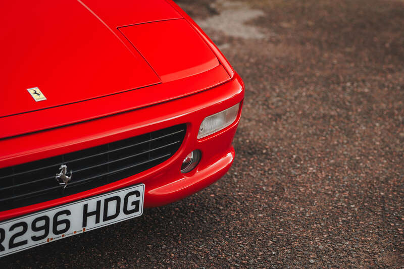 Used Ferrari 355 F1 1998 for sale - 76307954: Photo 25