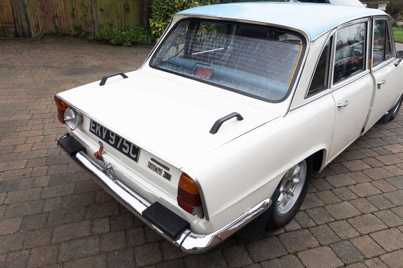Used Triumph 2000 1965 for sale - 77412538: Photo 17