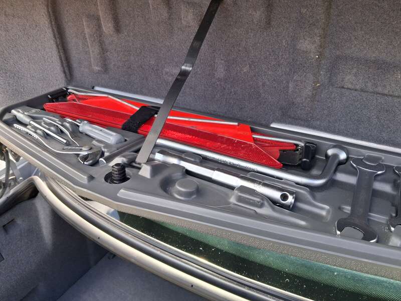 Used BMW 8 Series 2002 for sale - 78073555: Photo 21