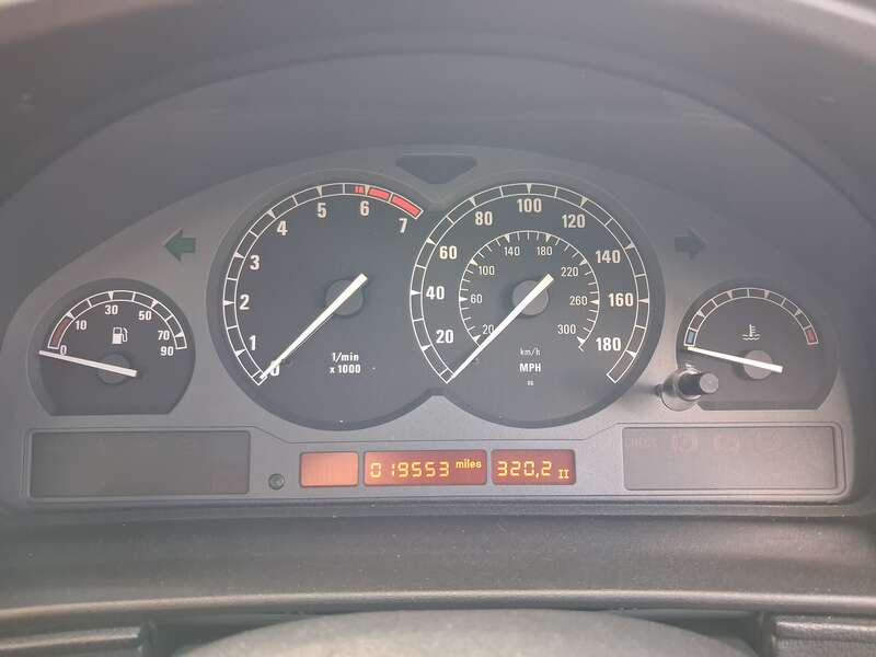 Used BMW 8 Series 2002 for sale - 78073555: Photo 8