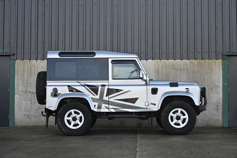 Used Land Rover Defender 90 for sale - 76997913: Photo 12