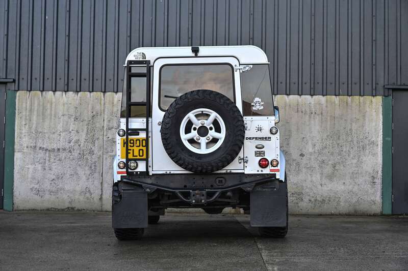 Used Land Rover Defender 90 for sale - 76997913: Photo 16