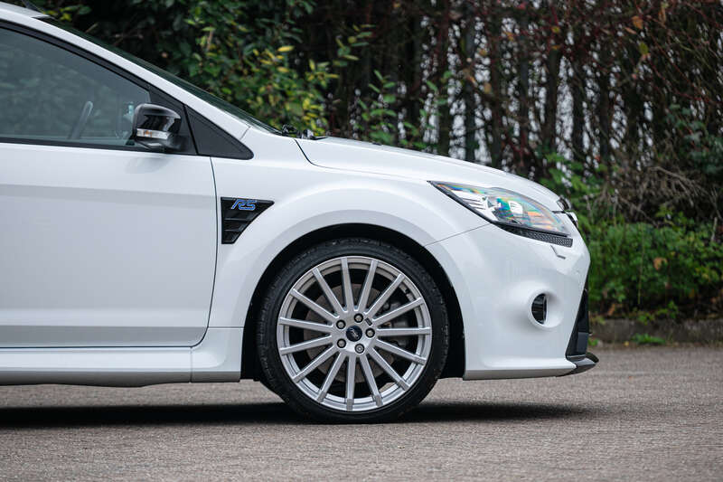 Used Ford Focus 2010 for sale - 76350326: Photo 11
