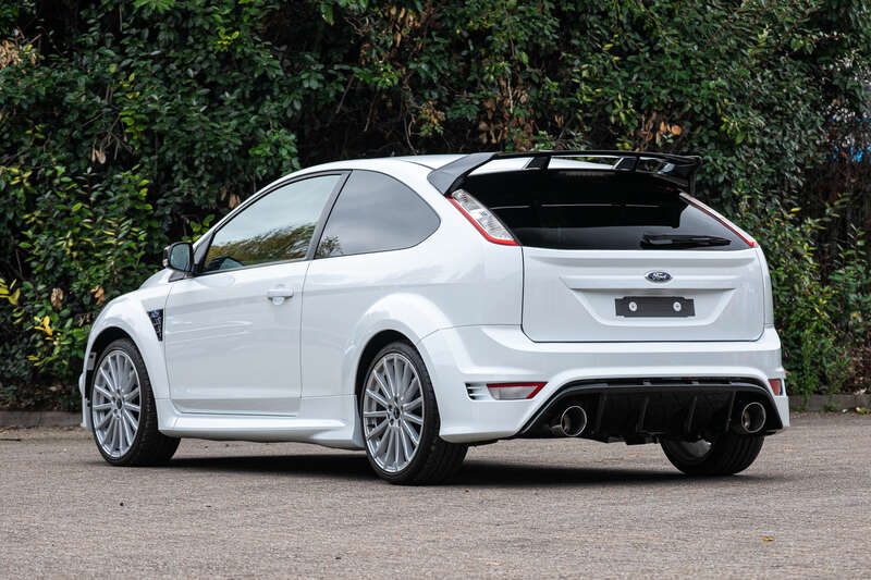 Used Ford Focus 2010 for sale - 76350326: Photo 4