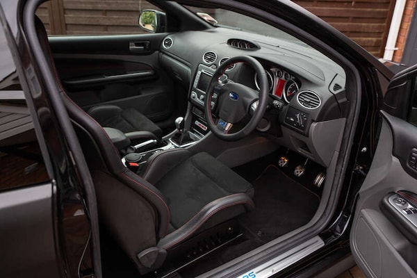 Used Ford Focus 2010 for sale - 76228647: Photo 2
