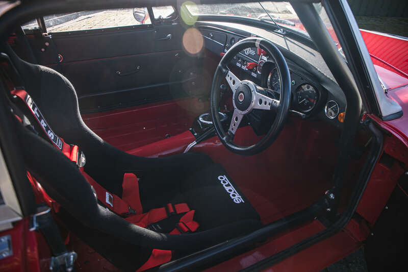 Used MG MGB 1964 for sale - 77268182: Photo 2