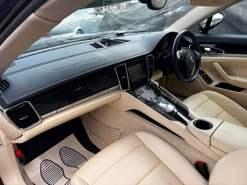Used Porsche Panamera 2025 for sale - 77292112: Photo 11