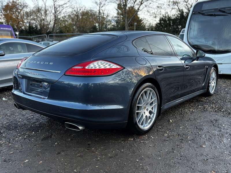 Used Porsche Panamera 2025 for sale - 77292112: Photo 4