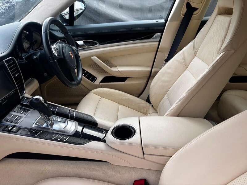 Used Porsche Panamera 2025 for sale - 77292112: Photo 8