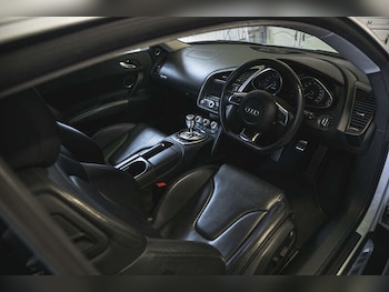 Used Audi R8 2010 for sale - 75203096: Photo