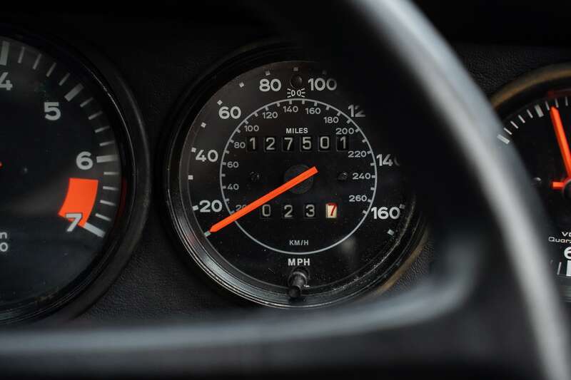 Used Porsche 911 for sale - 76327632: Photo 10