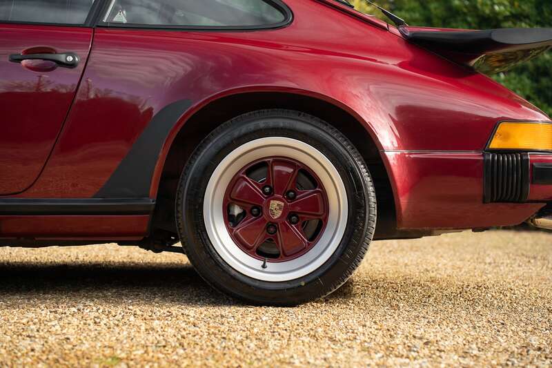 Used Porsche 911 for sale - 76327632: Photo 17