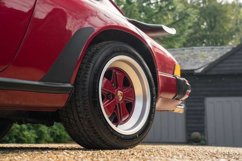 Used Porsche 911 for sale - 76327632: Photo 19