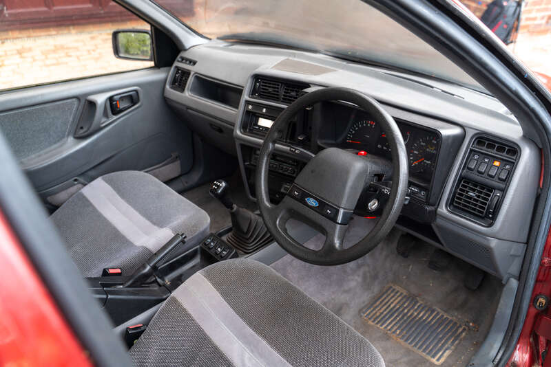 Used Ford Sierra for sale - 76839985: Photo 2