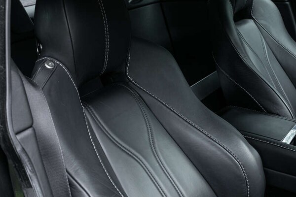 Used Aston Martin Vantage 2011 for sale - 76307946: Photo 22