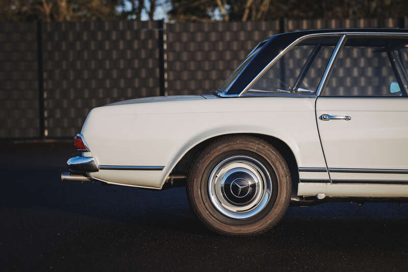 Used Mercedes-Benz 230 SL 1964 for sale - 77292111: Photo 10