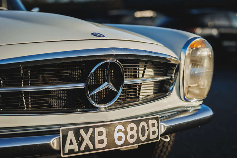 Used Mercedes-Benz 230 SL 1964 for sale - 77292111: Photo 13