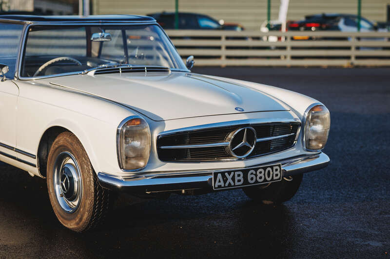 Used Mercedes-Benz 230 SL 1964 for sale - 77292111: Photo 14