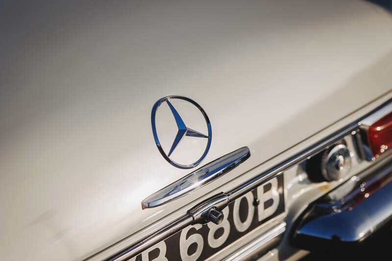 Used Mercedes-Benz 230 SL 1964 for sale - 77292111: Photo 17