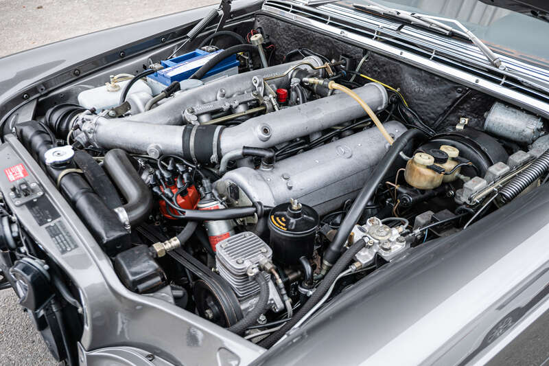 Used Mercedes-Benz 300 2016 for sale - 78117073: Photo 2