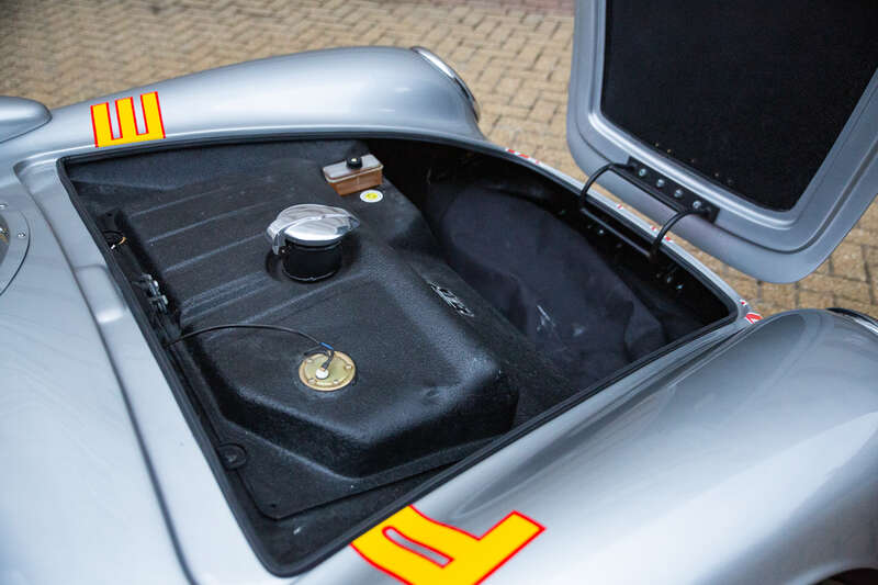 Used Porsche 550 2024 for sale - 76327635: Photo 21