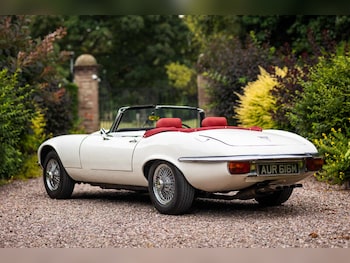 Used Jaguar E-Type 1973 for sale - 77426227: Photo