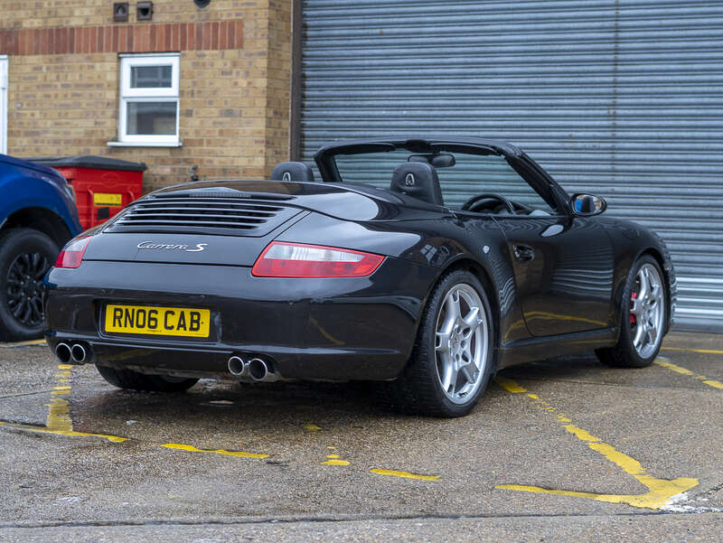 Used Porsche 911 2006 for sale - 76786969: Photo 14