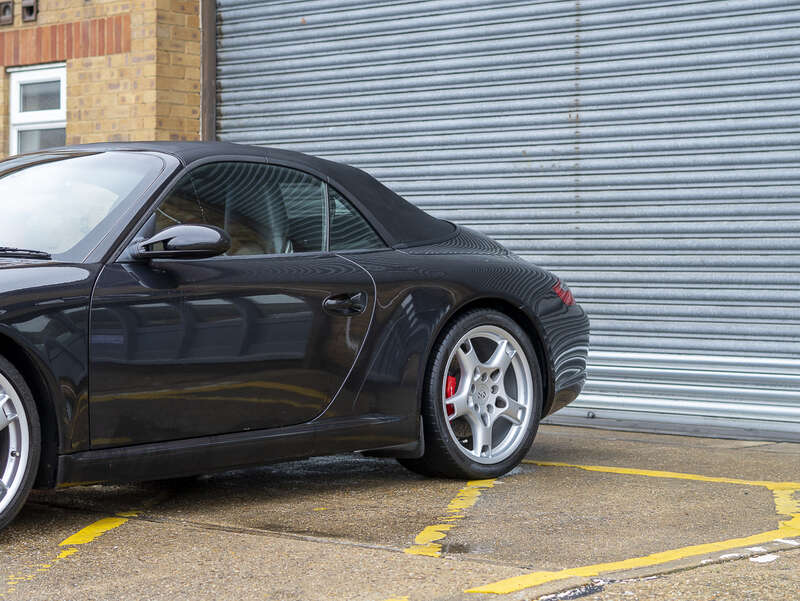 Used Porsche 911 2006 for sale - 76786969: Photo 18