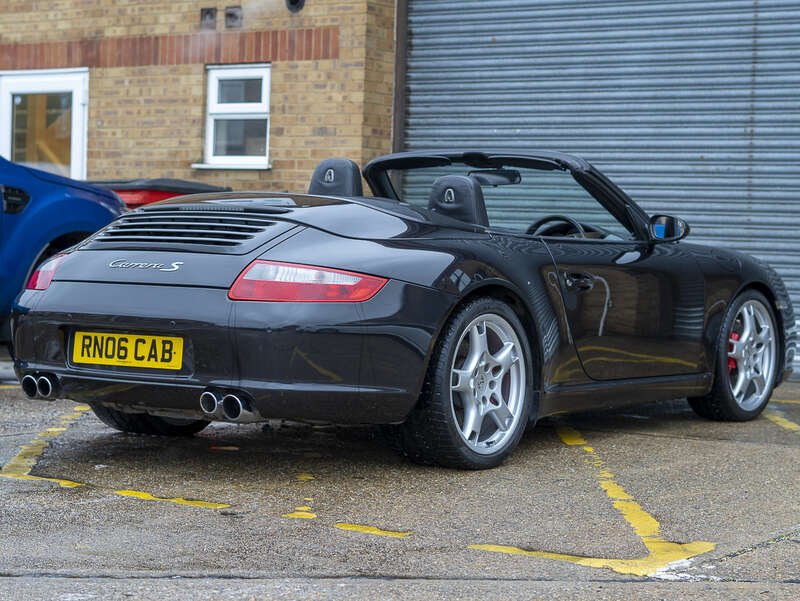 Used Porsche 911 2006 for sale - 76786969: Photo 5