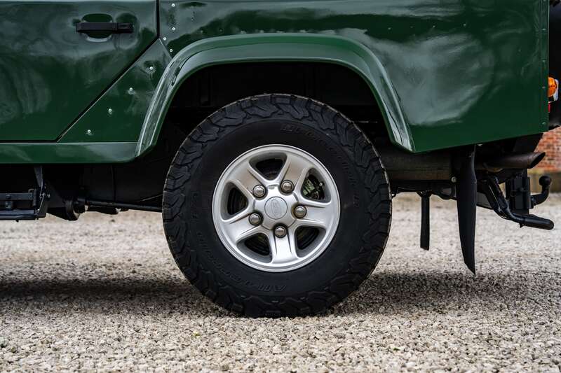Used Land Rover Defender 1995 for sale - 77784830: Photo 20