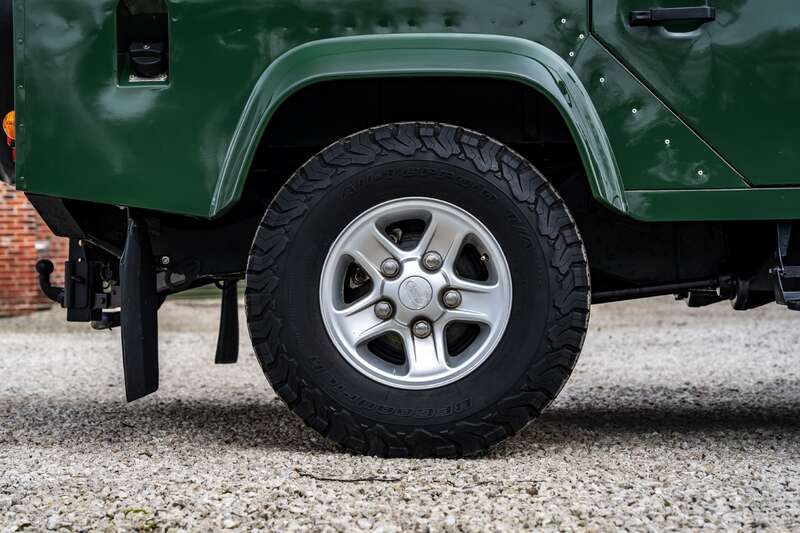 Used Land Rover Defender 1995 for sale - 77784830: Photo 21