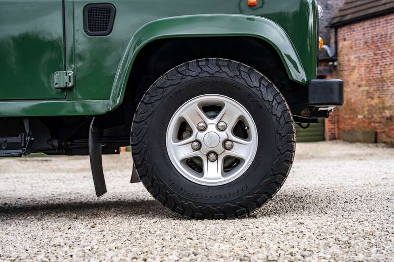 Used Land Rover Defender 1995 for sale - 77784830: Photo 22