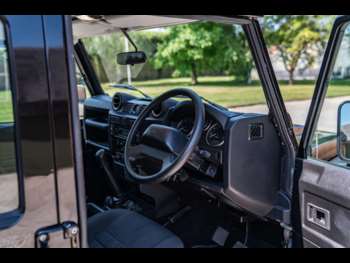 Used Land Rover Defender 2008 for sale - 75052395: Photo