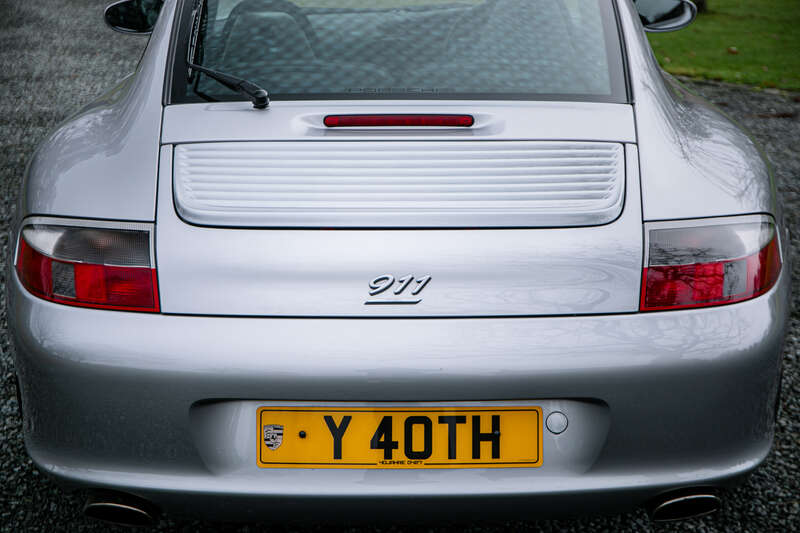 Used Porsche 911 2004 for sale - 77280103: Photo 16