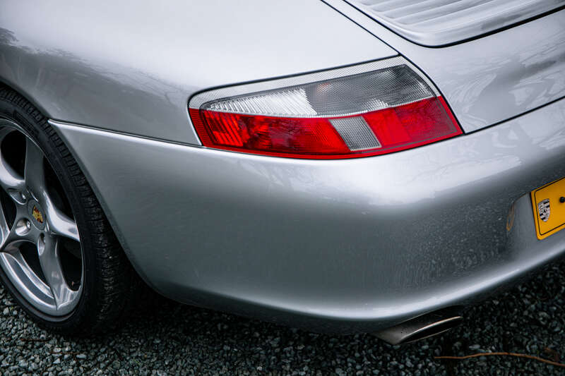 Used Porsche 911 2004 for sale - 77280103: Photo 17