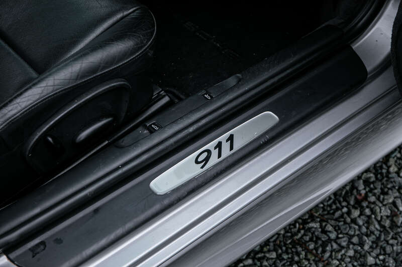 Used Porsche 911 2004 for sale - 77280103: Photo 20