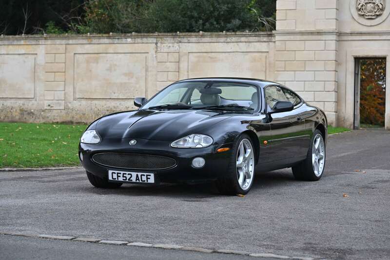 Used Jaguar XK8 2002 for sale - 76486013: Photo 10