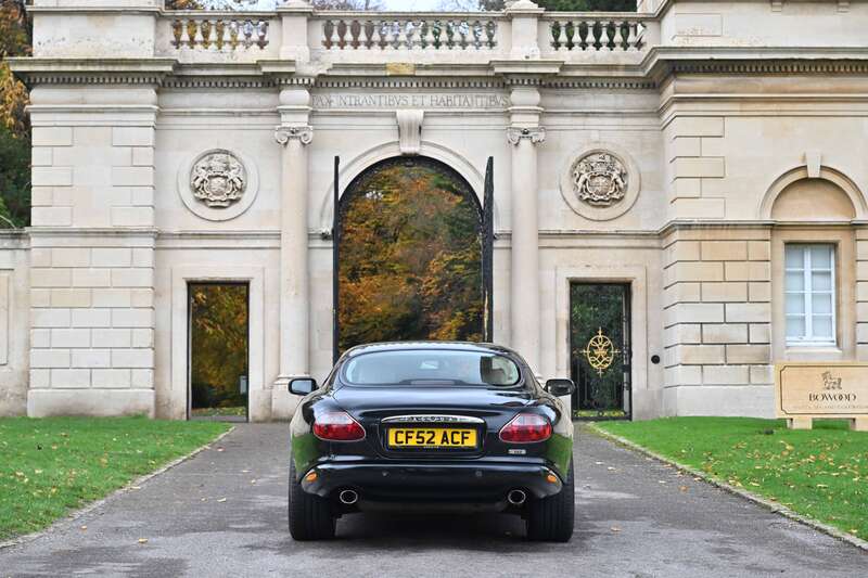 Used Jaguar XK8 2002 for sale - 76486013: Photo 14