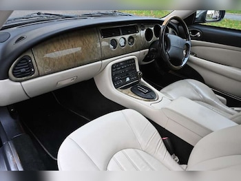 Used Jaguar XK8 2002 for sale - 76486013: Photo