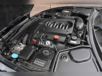 Used Jaguar XK8 2002 for sale - 76486013: Photo