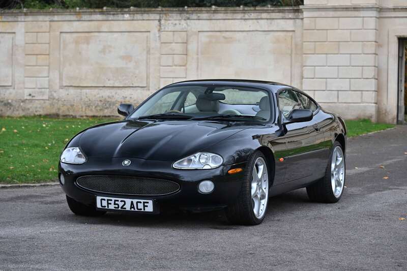 Used Jaguar XK8 2002 for sale - 76486013: Photo 8