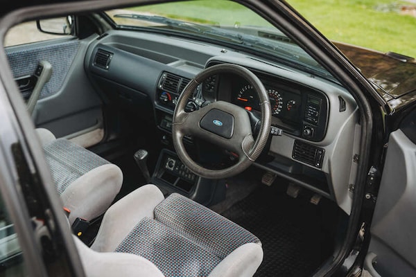 Used Ford Escort for sale - 76307952: Photo 2