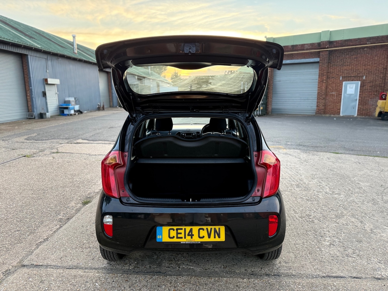 Used Kia Picanto 2014 for sale - 77311385: Photo 12