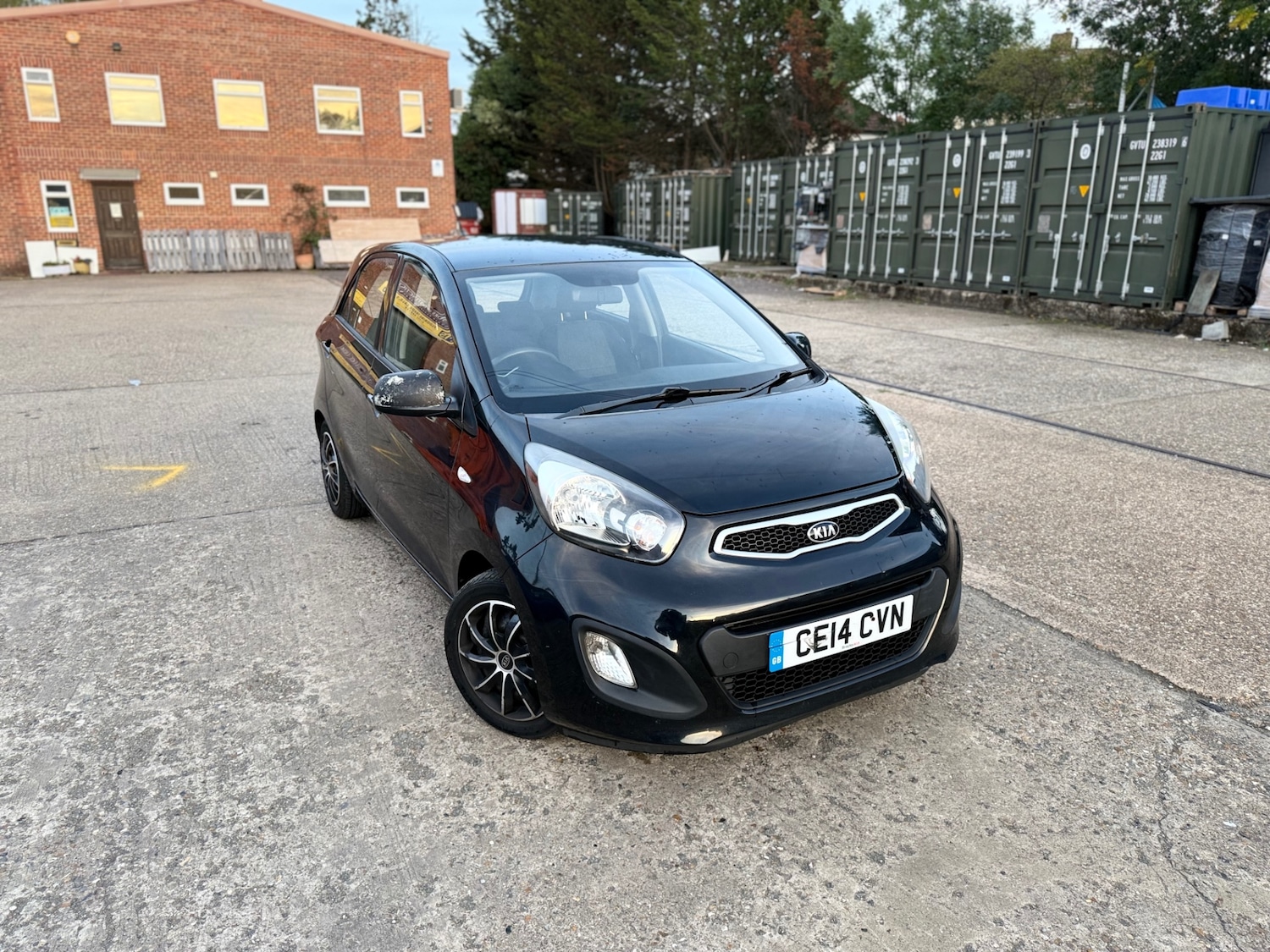 Used Kia Picanto 2014 for sale - 77311385: Photo 2