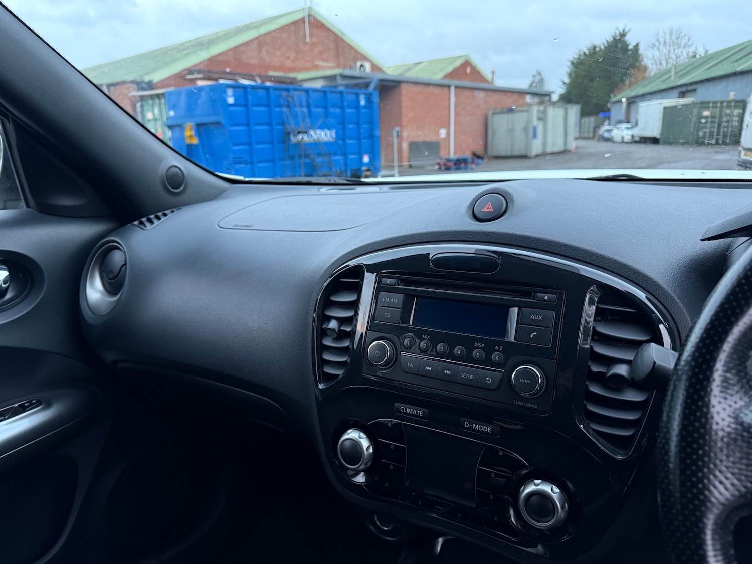 Used Nissan Juke 2010 for sale - 77315835: Photo 18