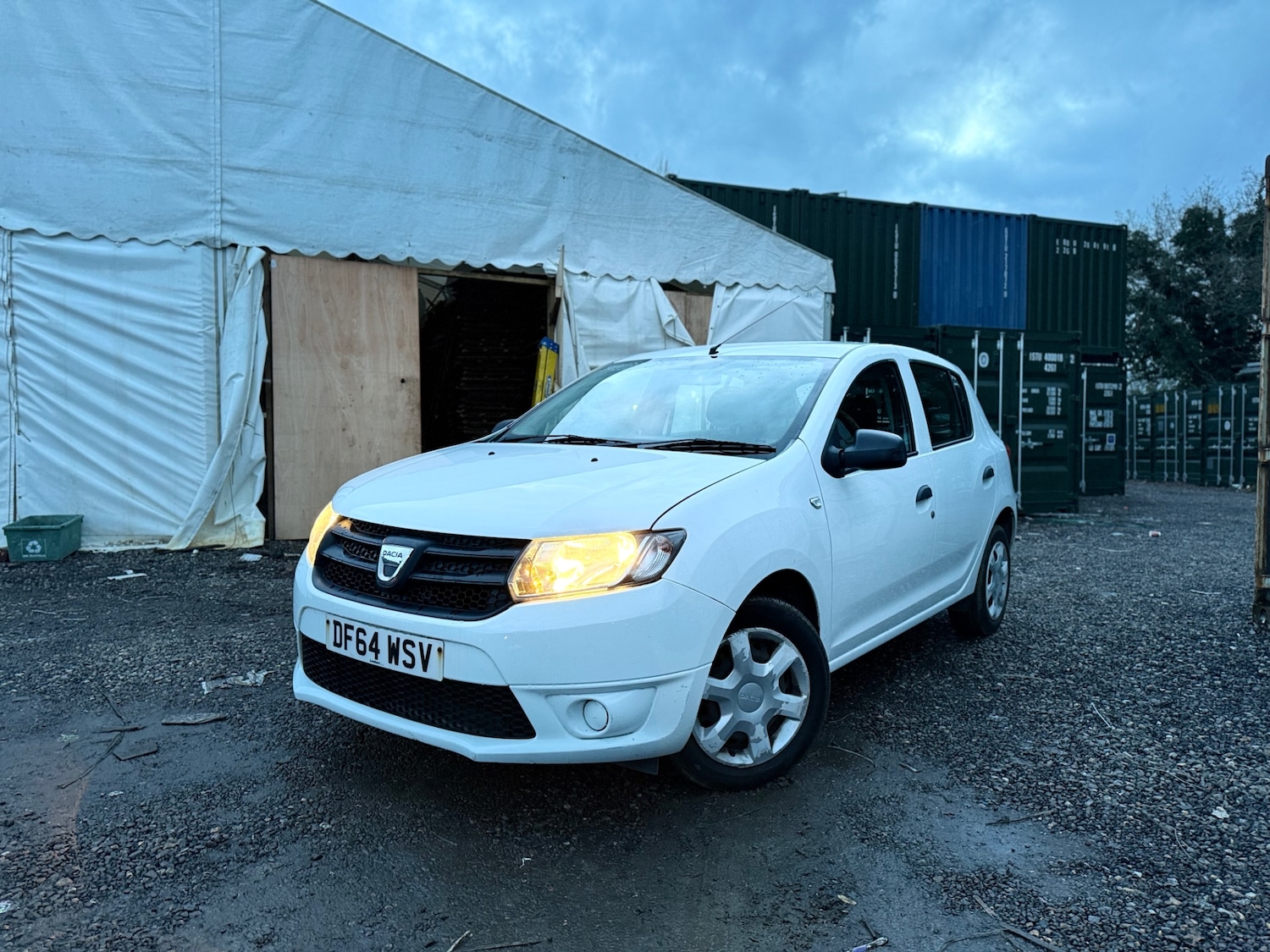 Used Dacia Sandero 2015 for sale - 77311000: Photo 10