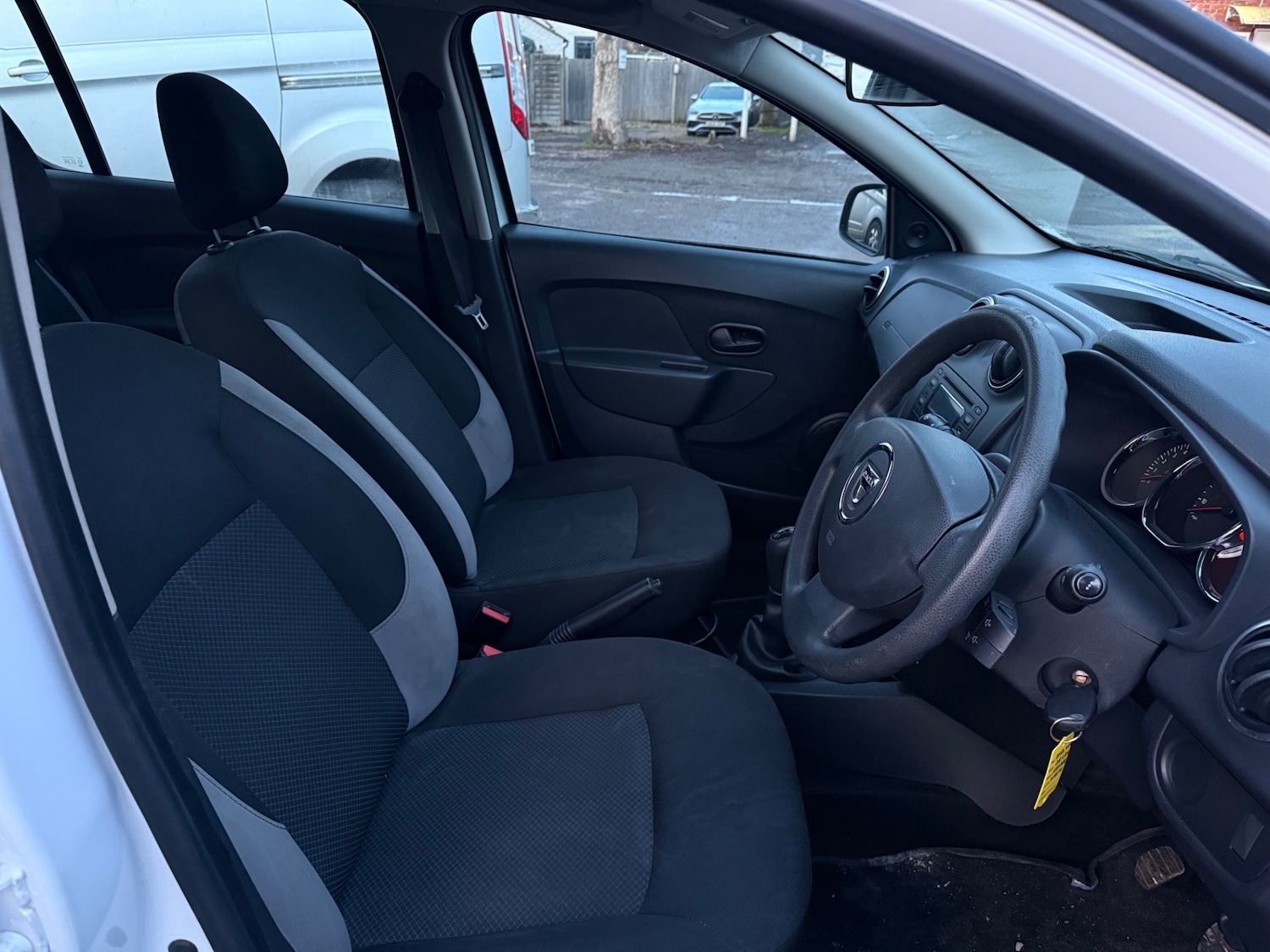 Used Dacia Sandero 2015 for sale - 77311000: Photo 20