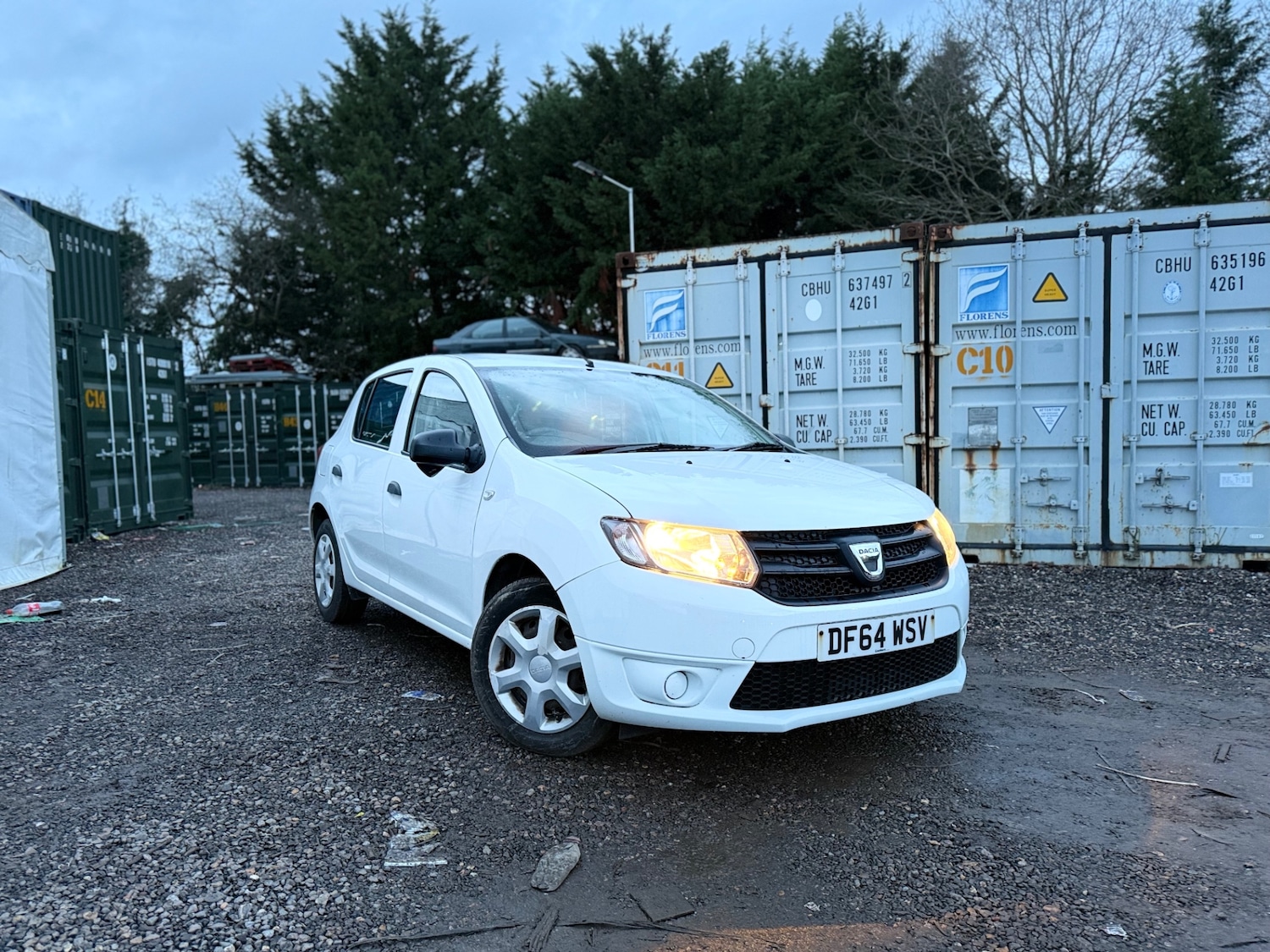Used Dacia Sandero 2015 for sale - 77311000: Photo 4